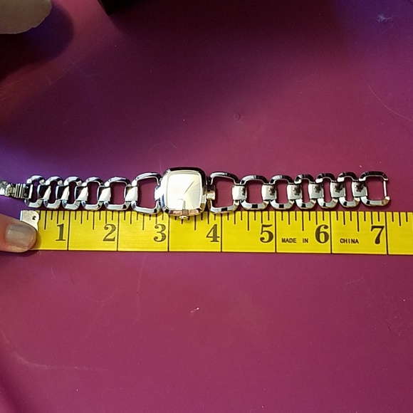 GUCCI watch - Picture 4 of 4